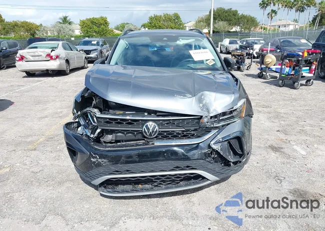 3VVDX7B28PM326951: 42011606