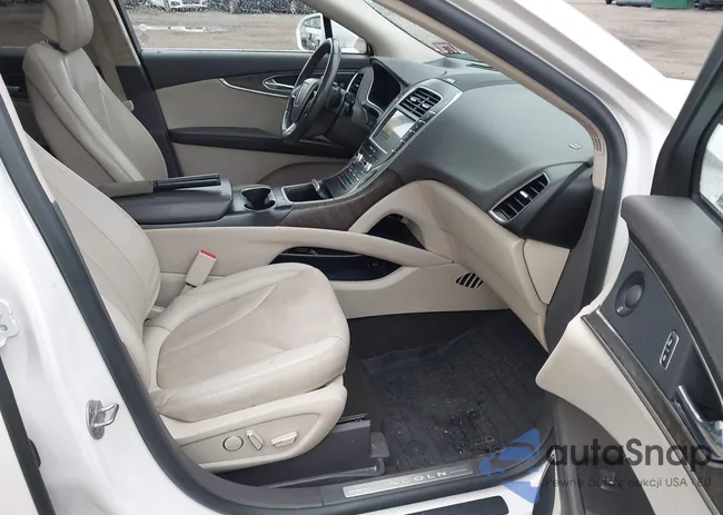 2LMPJ8L92KBL56116: 42011799