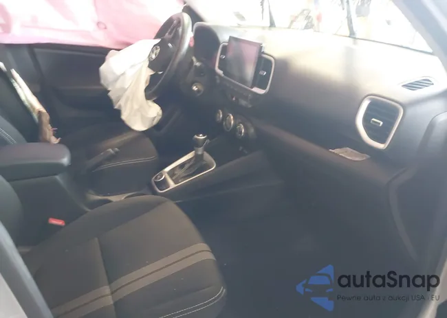 KMHRC8A39PU217387: 42011804