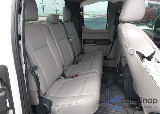 1FT7X2A68LEE62306: 42012942