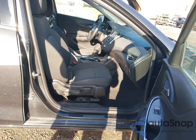 1G1ZE5STXGF179550: 42013047