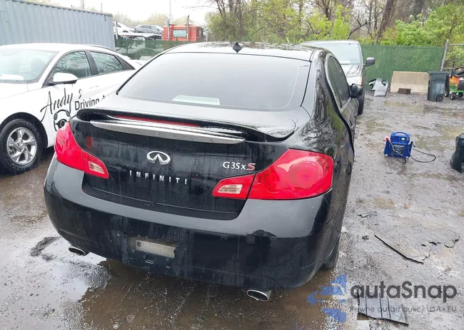 JNKBV61FX8M269089: 42013070