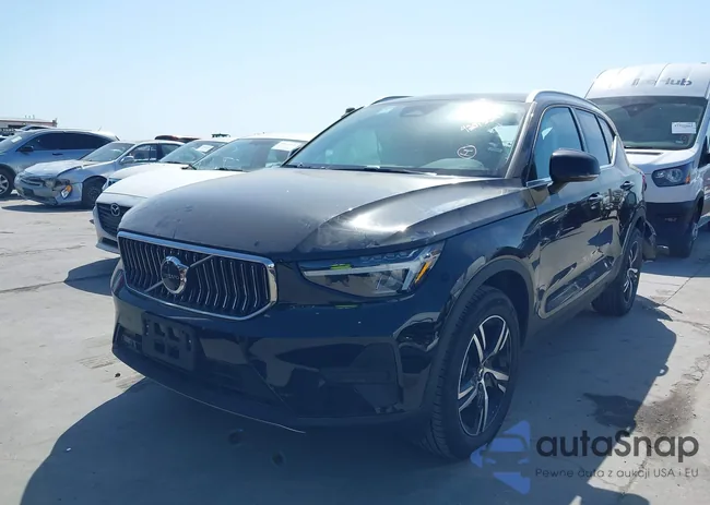 YV4L12UJ1S2557593: 42013569