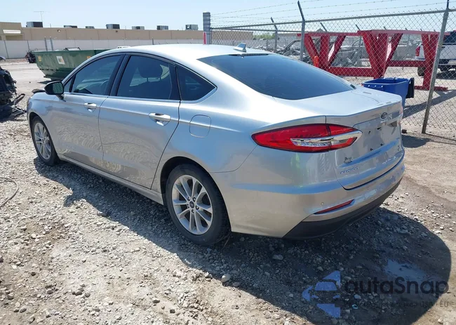 3FA6P0HD8LR255812: 42013692