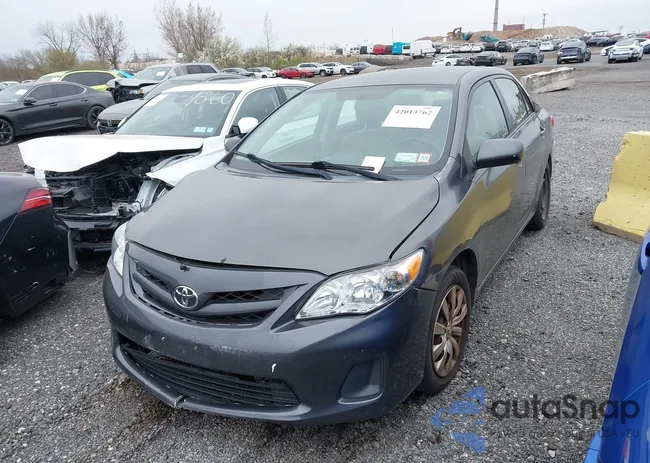 2T1BU4EE8CC762639: 42013762