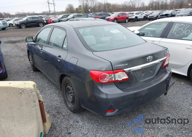 2T1BU4EE8CC762639: 42013762