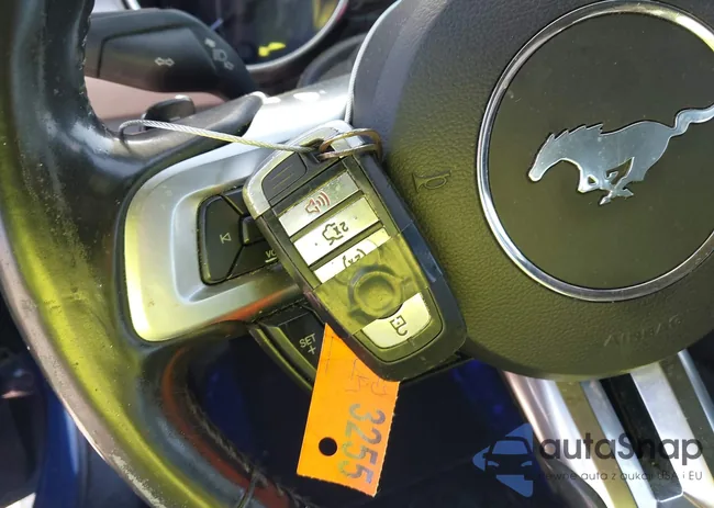 1FATP8UH8J5142453: 42013783