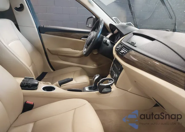 WBAVM1C5XEVW49254: 42015853