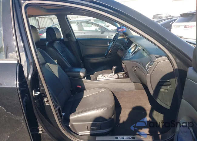 KMHGC4DFXCU169401: 42015898