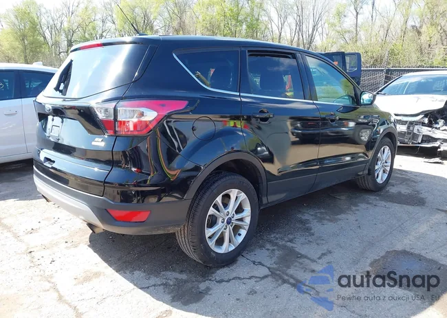 1FMCU0GD3HUE07983: 42016447