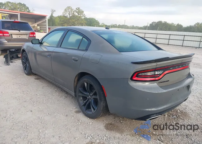 2C3CDXBG8JH329213: 42017080