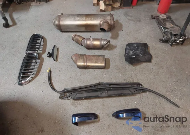 WBA5R1C53KAK06271: 42017213