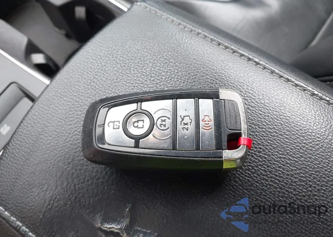 3FA6P0RU5HR301716: 42017600