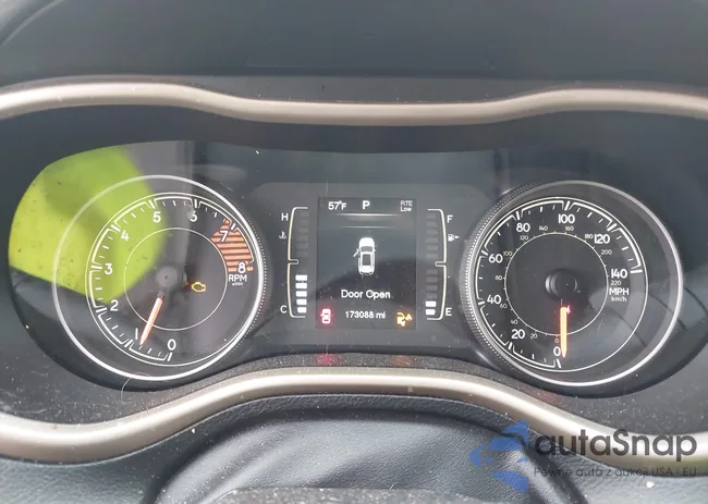 1C4PJMCS8GW105733: 42017722