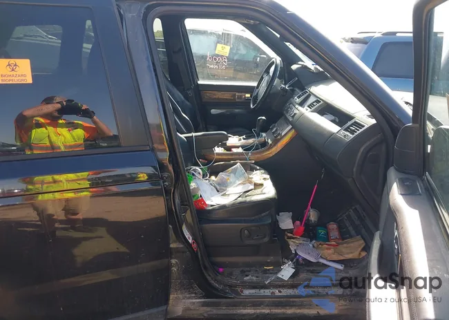 SALSF2D49DA770545: 42018975