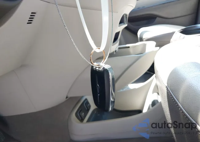 2C4RC1BGXHR759030: 42019116