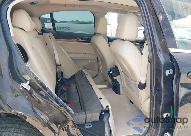 ZASPAKBN8L7C95979: 42018506