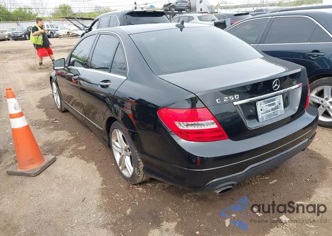 WDDGF4HB9DR246997: 42019938