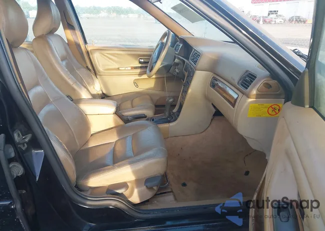 YV1LS56D3X1569762: 42020050