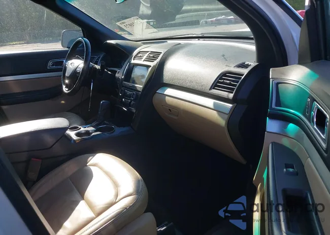 1FM5K7D87HGE33175: 42021073