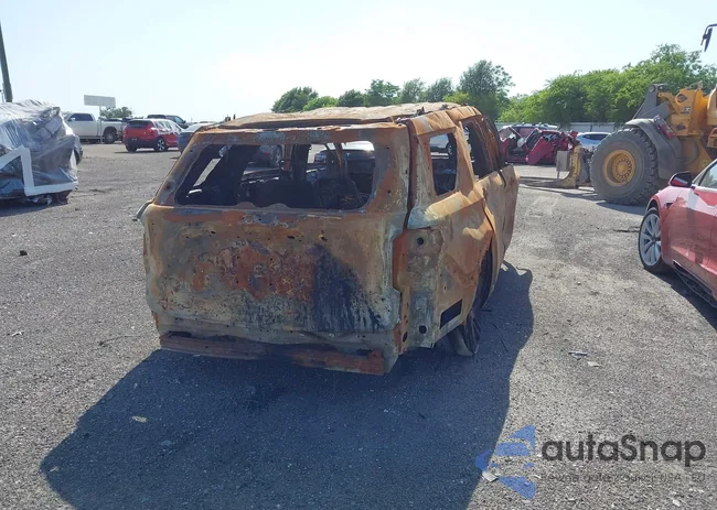 1FMSK7DH8MGB31164: 42021244