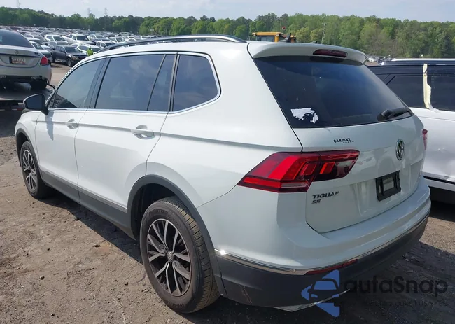 3VV3B7AX5MM004593: 42021282