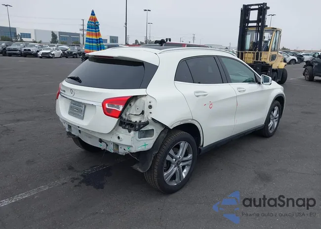 WDCTG4EB7JJ472597: 42021387