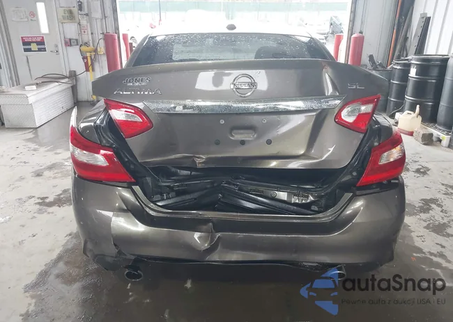 1N4AL3AP7HC185852: 42021436