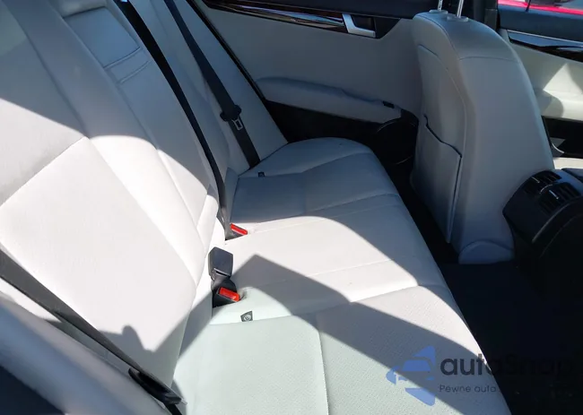 WDDGF4HB1CA725623: 42020594