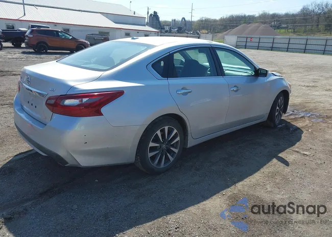 1N4AL3AP2JC247082: 42022050