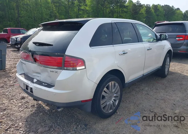 2LMDJ6JC8ABJ18162: 42022379