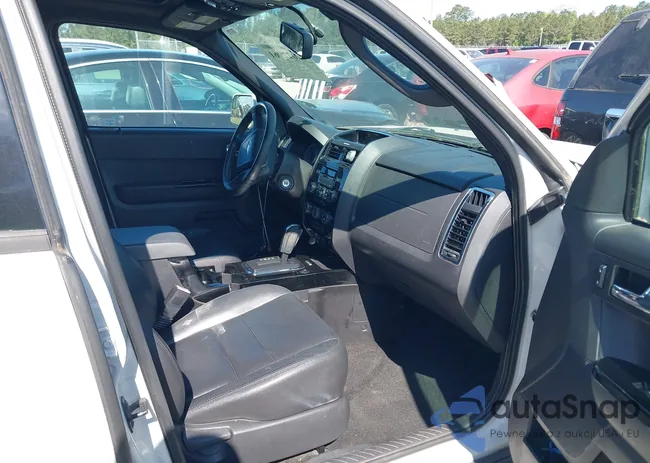 1FMCU0EG9BKA19365: 42022961