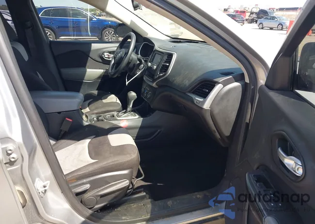 1C4PJLAB8EW123398: 42023184