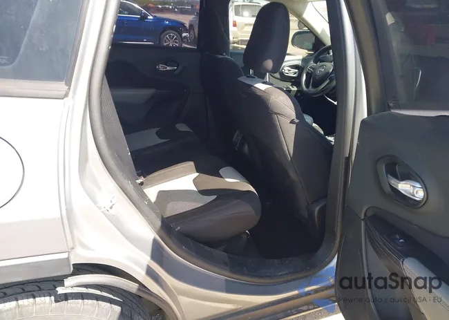 1C4PJLAB8EW123398: 42023184