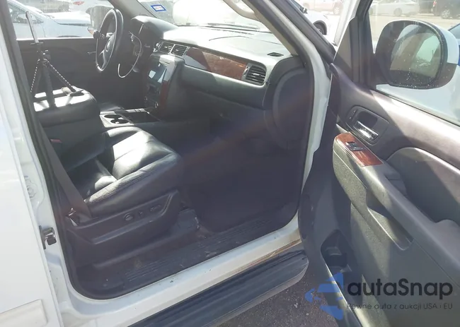 1GNSCJE02BR160367: 42023236