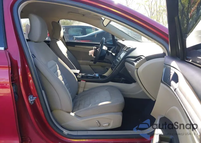 3FA6P0LU7KR207286: 42024461