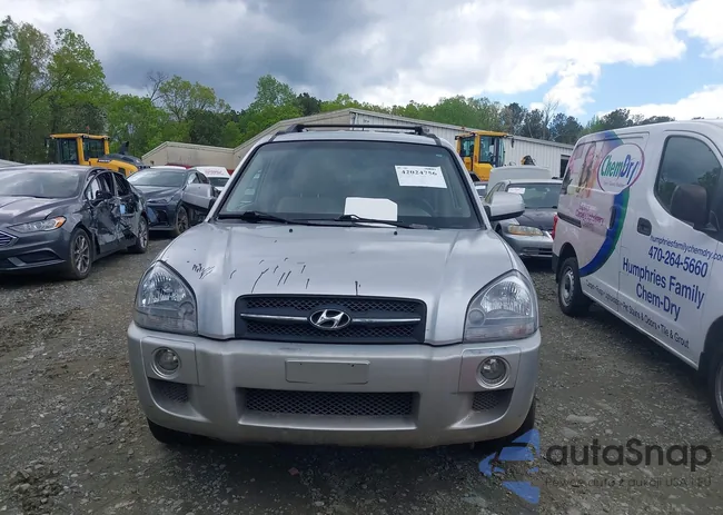 KM8JN12D66U265210: 42024756