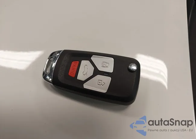 3KPF24AD3LE174606: 42025842