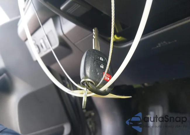 JTMZFREV4FD049394: 42026363