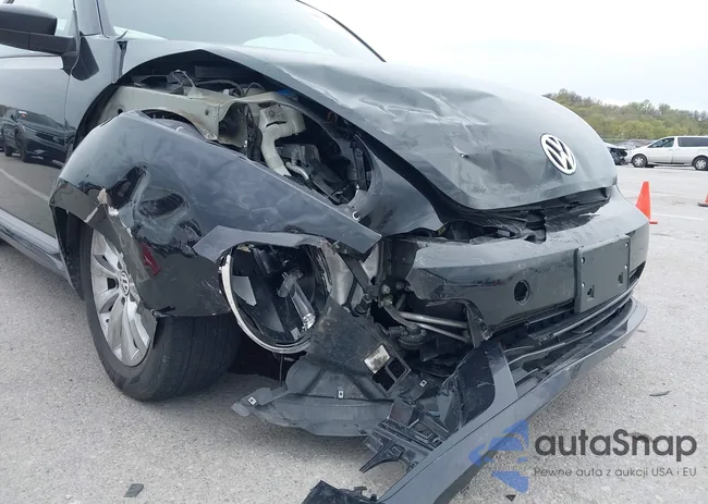 3VWFD7AT1JM706390: 42027033