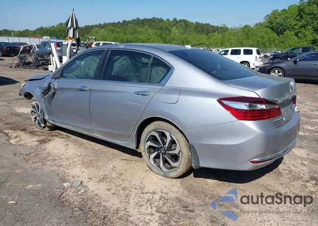 1HGCR2F9XGA172191: 42027843