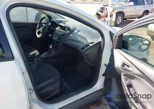 1FADP3E27DL200618: 42028086