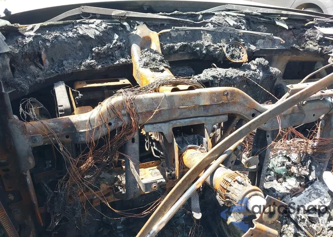 2C3CDXGJXPH613472: 42027821