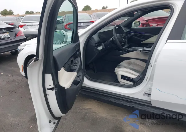 WBY33FK03RCR99079: 42028540