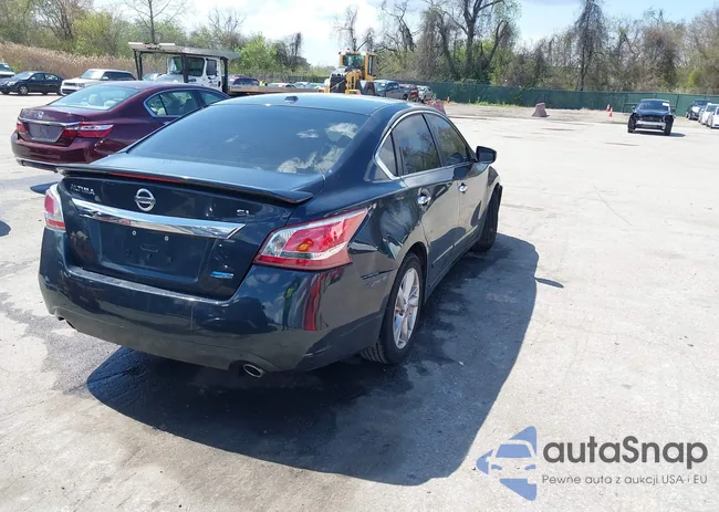 1N4AL3AP5DN561530: 42030084