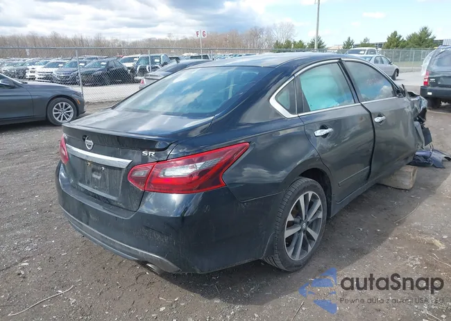 1N4AL3AP4HN331127: 42029540