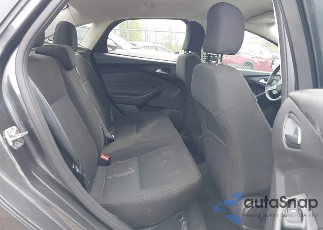 1FADP3F25HL338906: 42030933