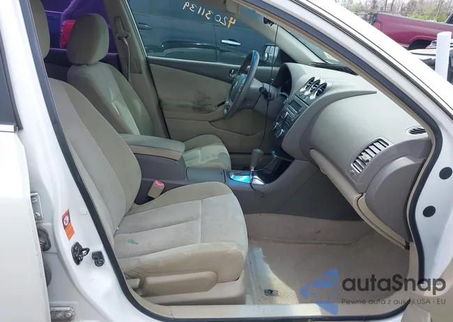 1N4AL21E09N409395: 42031139