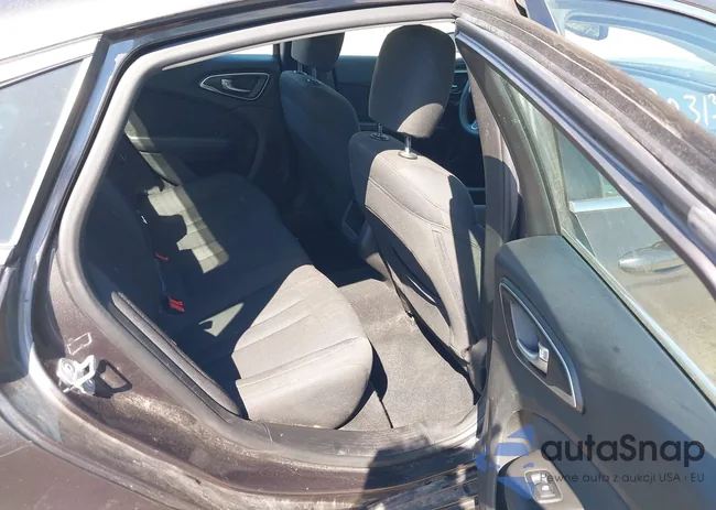 1C3CCCAB7FN748475: 42031348