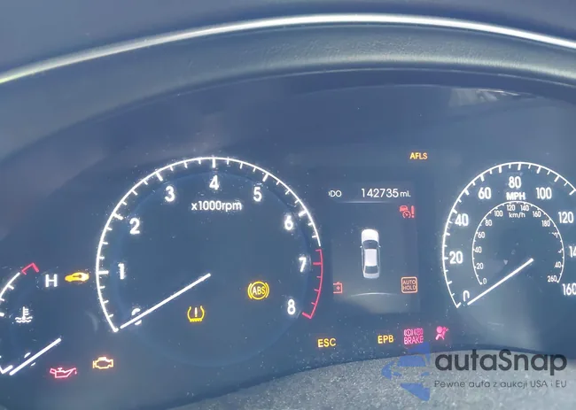 KMHGC4DH8CU162710: 42032011